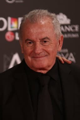 Photo of Víctor Manuel