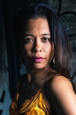 Photo of Ria Lina