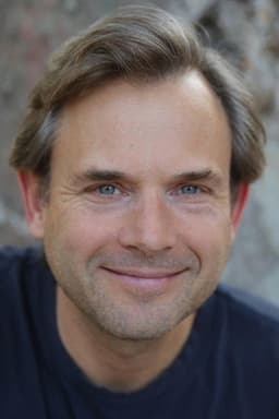 Photo of Stephen Mailer