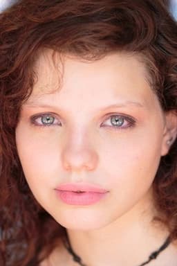 Photo of Chloë Levine