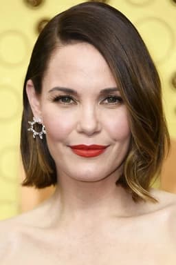 Photo of Leslie Bibb