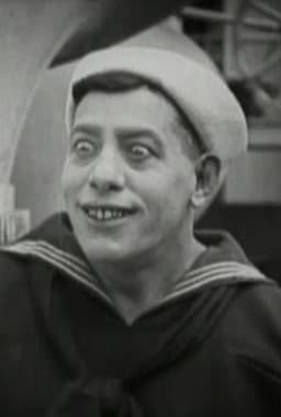 Photo of Noah Young