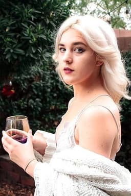 Photo of Chloe Colleen
