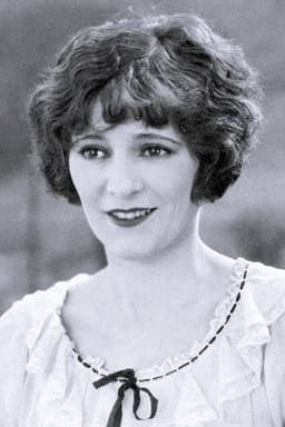 Photo of Edith Roberts
