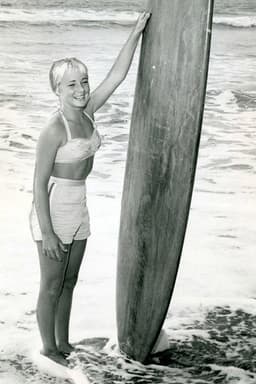 Photo of Linda Benson
