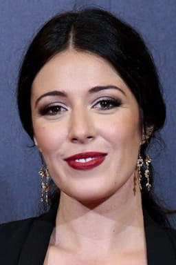 Photo of Elizabeth Tabish