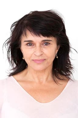 Photo of Kaarin Fairfax