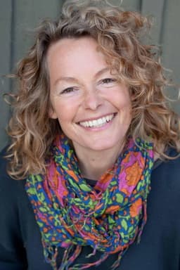 Photo of Kate Humble