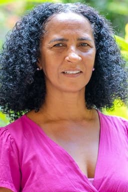 Photo of Luciana Souza