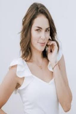 Photo of Alejandra Robles Gil