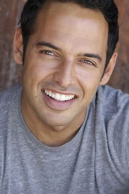 Photo of Shaun Majumder