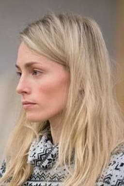 Photo of Sarah MacRae