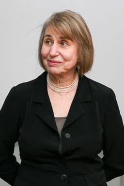 Photo of Joyce Chopra
