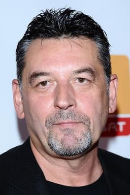 Photo of Artur Dziurman