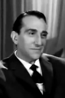Photo of Rafael Denogias