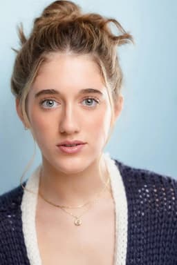 Photo of Maya Schmitz