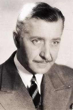 Photo of Richard Tucker