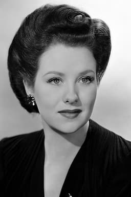 Photo of Ruth Warrick