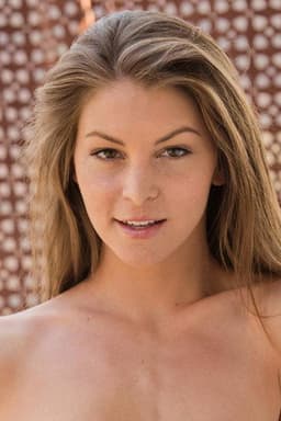 Photo of Tara Dane
