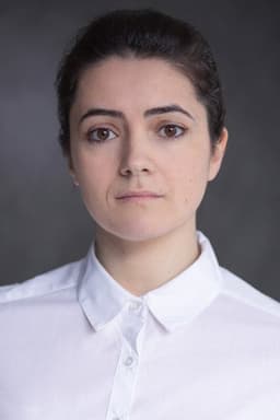 Photo of Sarah Coyne