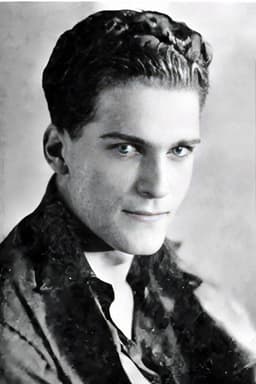 Photo of Elliot Sparling