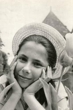 Photo of Annabel Bartlett