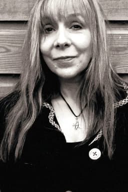 Photo of Charlie Dore