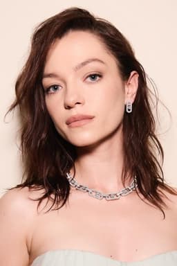 Photo of Esmé Creed-Miles
