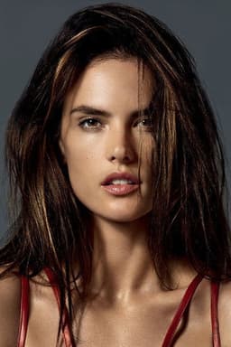 Photo of Alessandra Ambrosio
