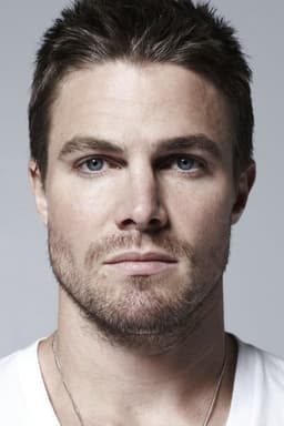 Photo of Stephen Amell