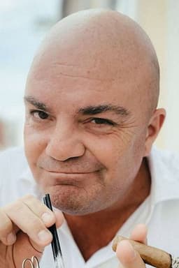 Photo of Warny Mandrup