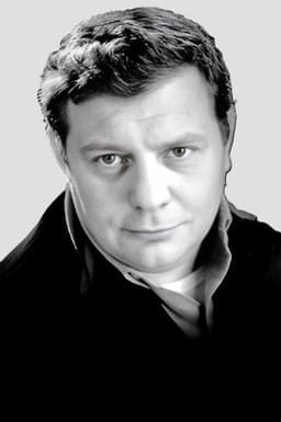 Photo of Renzo Palmer