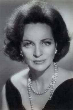 Photo of Beatrice Straight