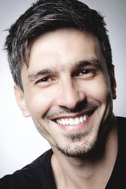 Photo of Rafael Ernesto Hernández