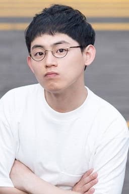 Photo of Son Yong-beom