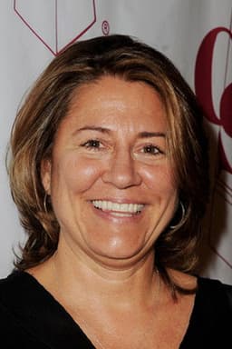 Photo of Lora Kennedy