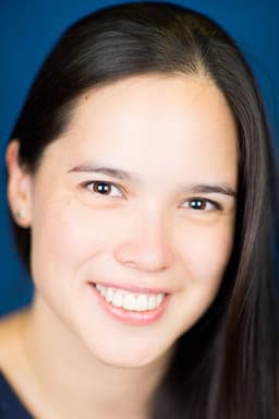 Photo of Julie Wee