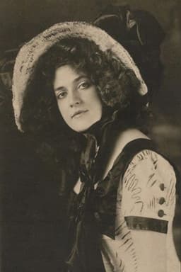 Photo of Annabelle Moore
