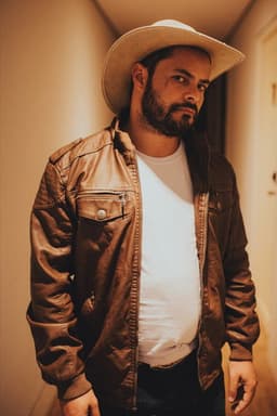 Photo of Adriano Arbool