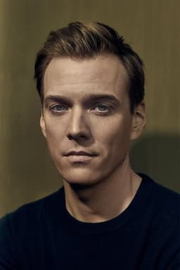 Photo of Jake Abel