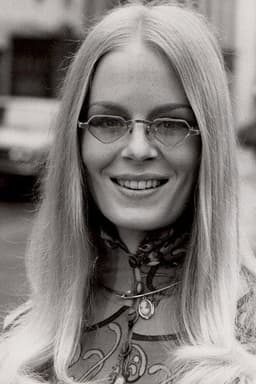 Photo of Lynn Kellogg