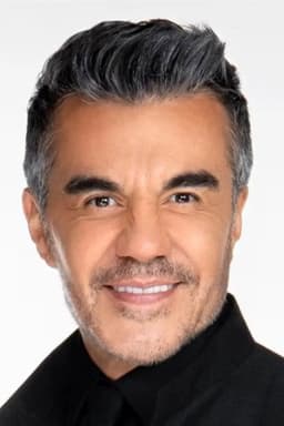 Photo of Adrián Uribe