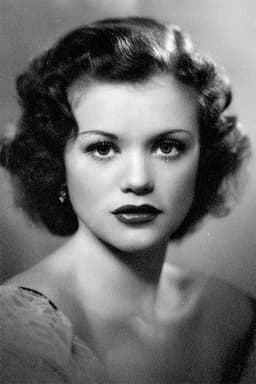 Photo of Simone Simon