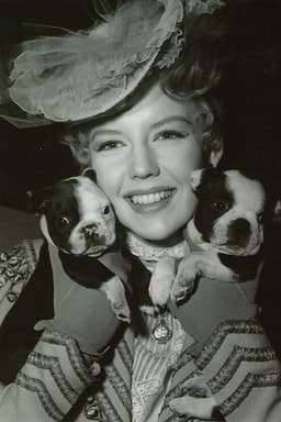 Photo of Sally Fraser