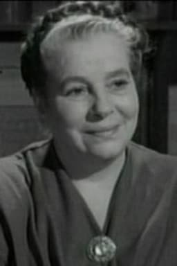 Photo of Nora Gordon