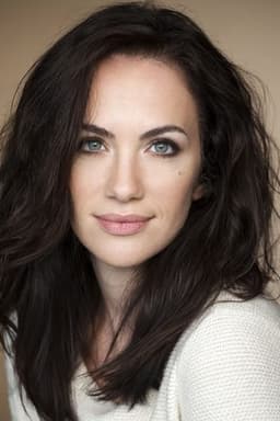 Photo of Kate Siegel