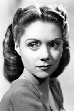 Photo of Renée Asherson