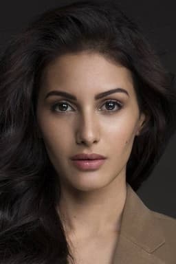 Photo of Amyra Dastur