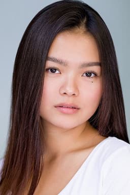 Photo of Lisa Yamada