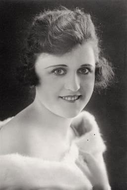Photo of Roxana McGowan